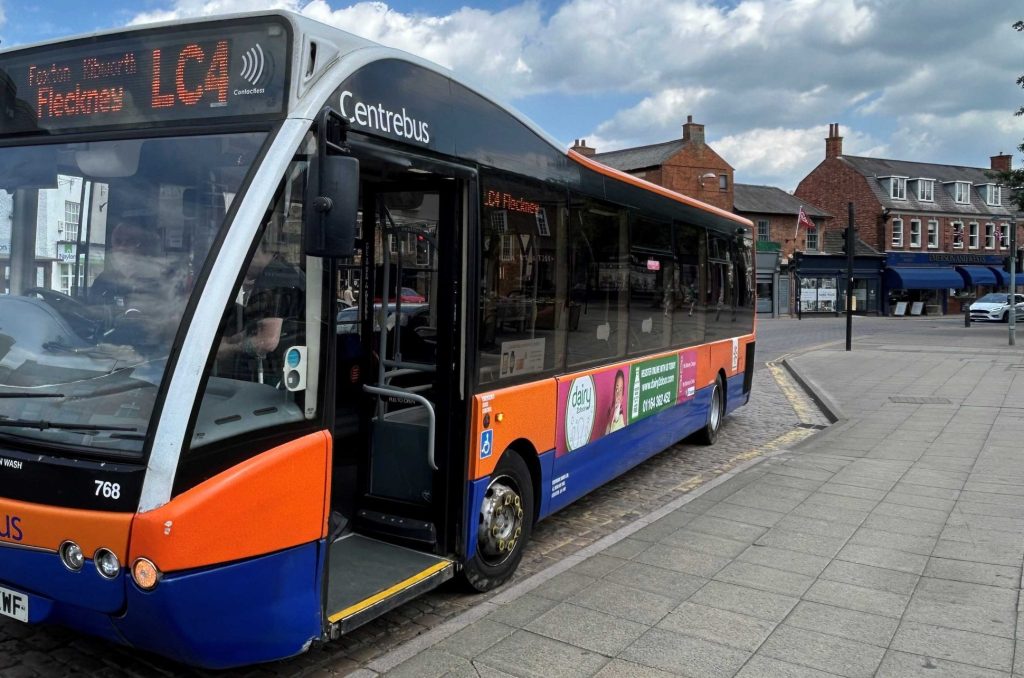 Centrebus LC4 at bus stop